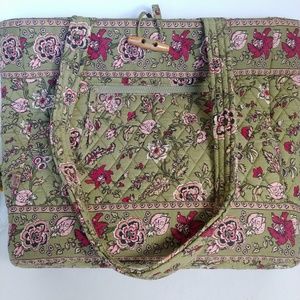 MaggiB tote bag